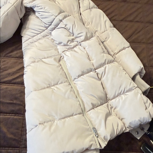 Kenneth Cole Cream Hooded Puffer Jacket - Picture 3 of 8